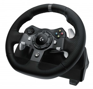Custom_format_G920_Wheel_BTY_sm - Predatory Każdy gracz doskonale zdaje sobie sprawę, że o jakości rozgrywki decyduje nie tylko wydajny sprzęt komputowy ale również urządzenia peryferyjne